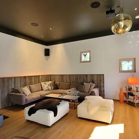 Aurakarwendel Apartment *
