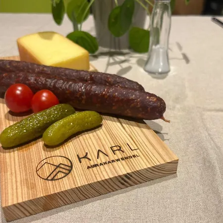 Aurakarwendel * שארניץ