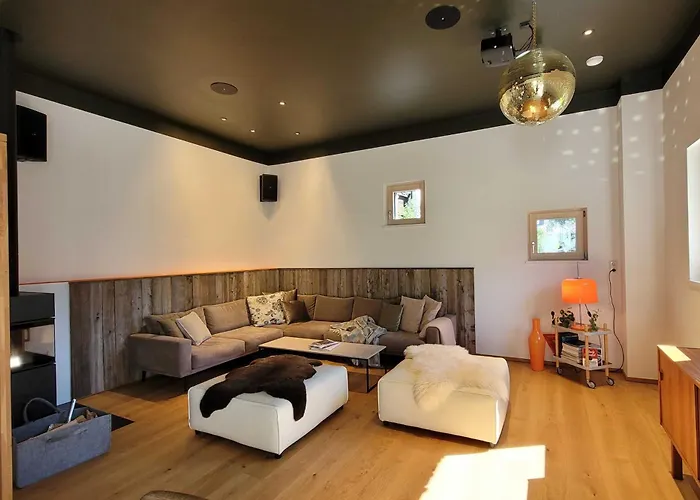 Aurakarwendel Apartman *